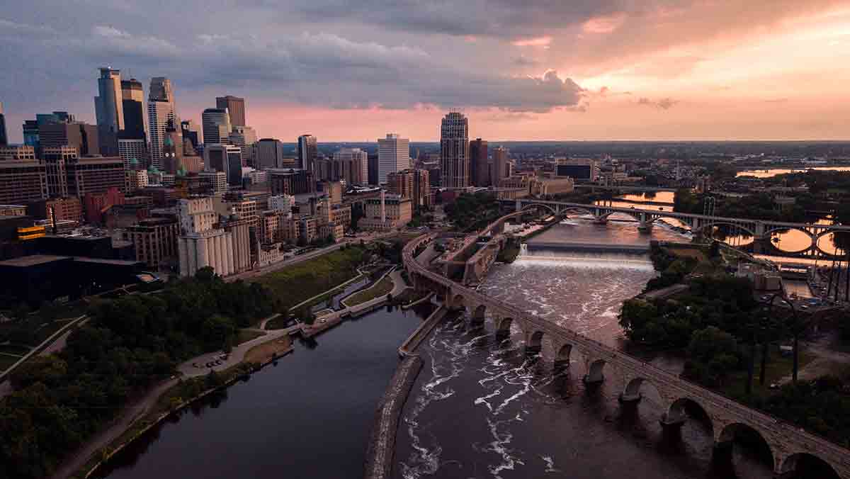 Skyline of Minneapolis, Minnesota, where the presenters from the Many Faces of Community Health conference live